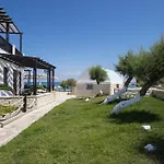 Contaratos 호텔 나오우사