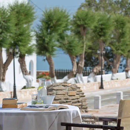 Hotel Contaratos 4*