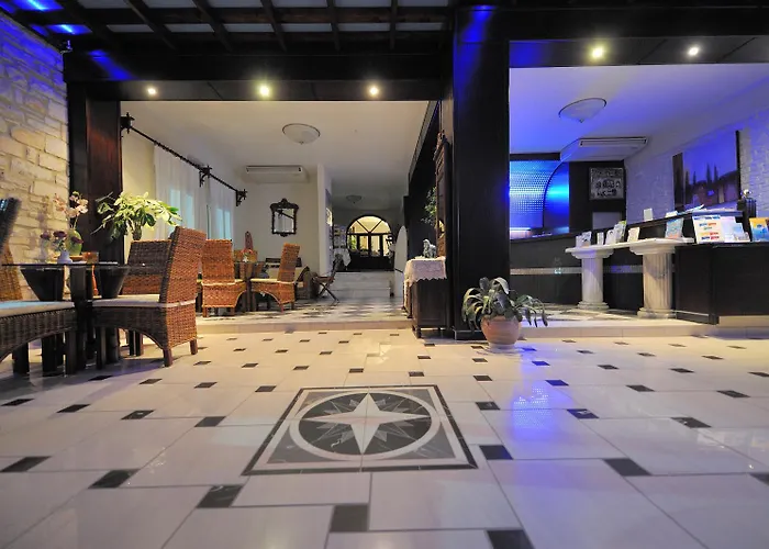 Contaratos 4* Naousa (Paros)