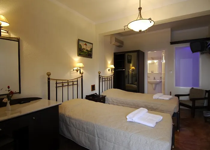 Contaratos Naousa (Paros)