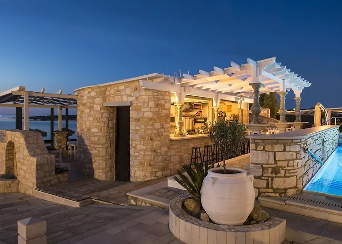 Contaratos Naousa (Paros)