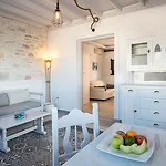 Hotel Contaratos Naoussa