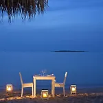 Contaratos Szálloda