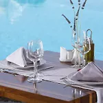 Szálloda Contaratos