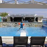 Contaratos Szálloda 4*