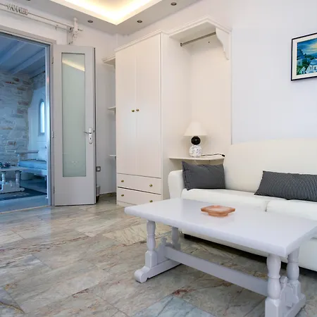 Contaratos Hotel