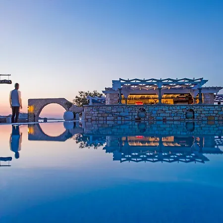 Contaratos 4* Náoussa