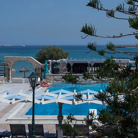 Contaratos Naousa (Paros)