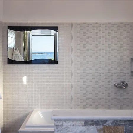 Hotel Contaratos 4*