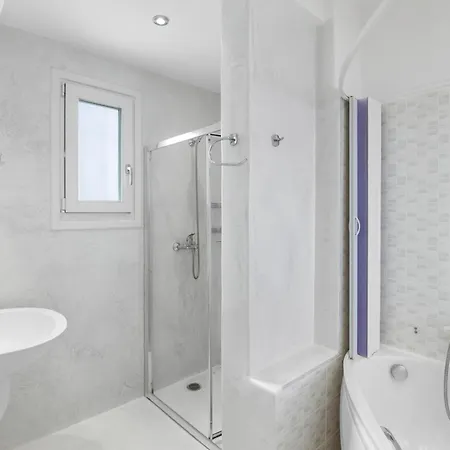 Hotel Contaratos 4*