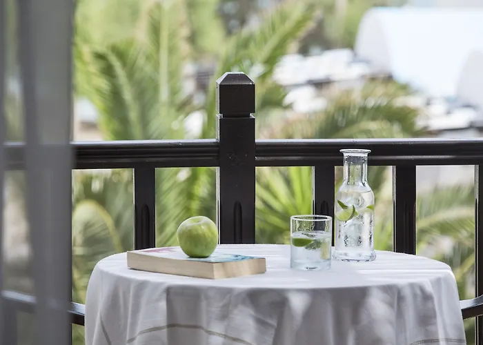 Hotel Contaratos Nausa